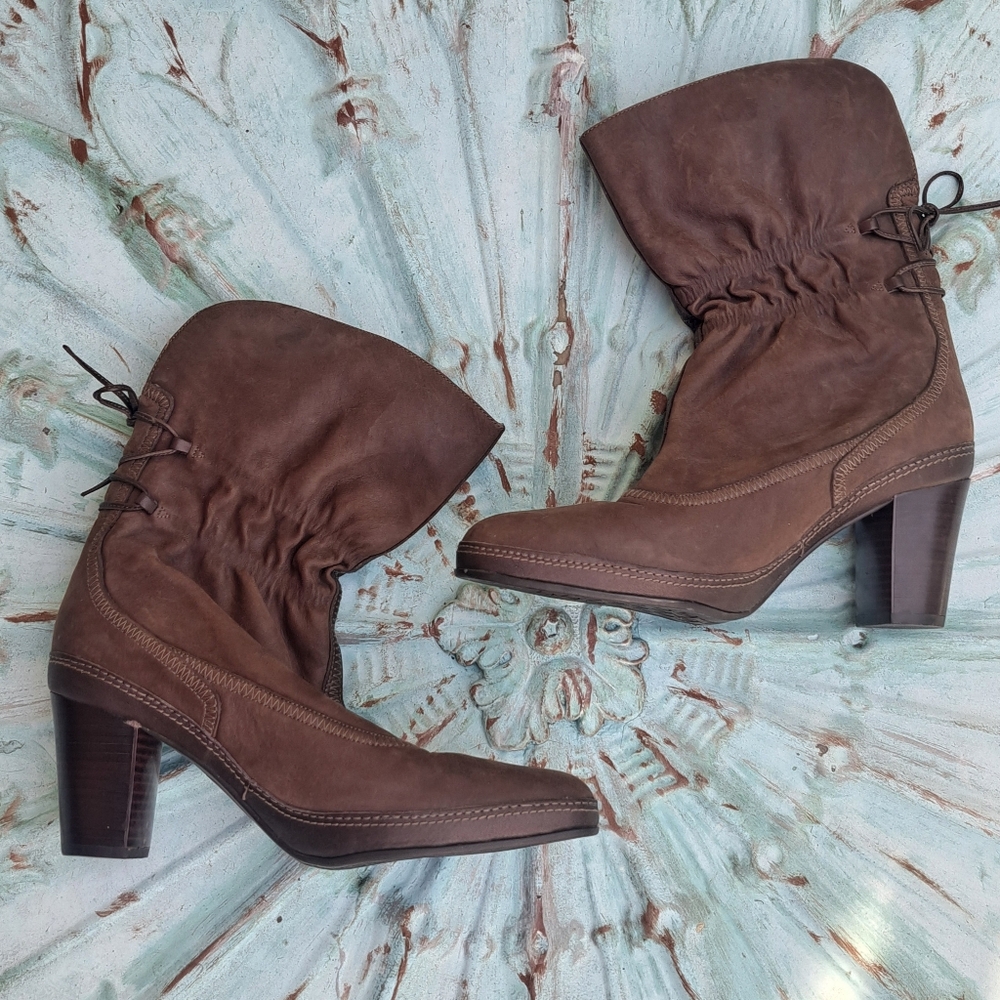 😃CLARKS ARTISAN LEATHER BOOTS NWOT